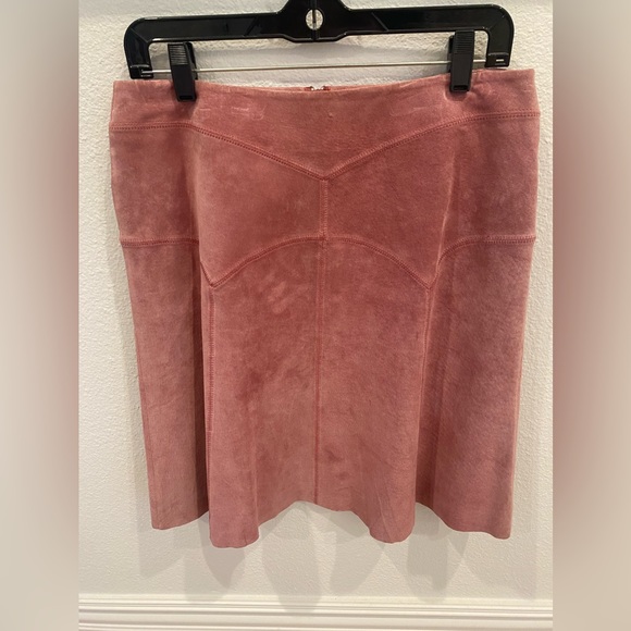 Pink suede A-line skirt size 10. - Picture 2 of 11